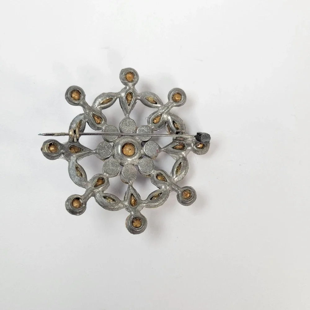 Vintage Pot‎ Metal Brooch Floral Snowflake Blue Clear Rhinestones READ